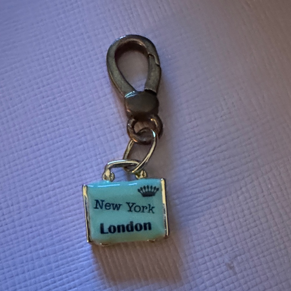 New York London Juicy Couture Charm